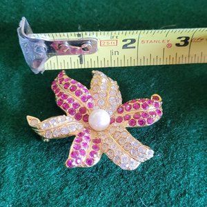 Ivana Trump pink/clear rhinestone brooch/pendant